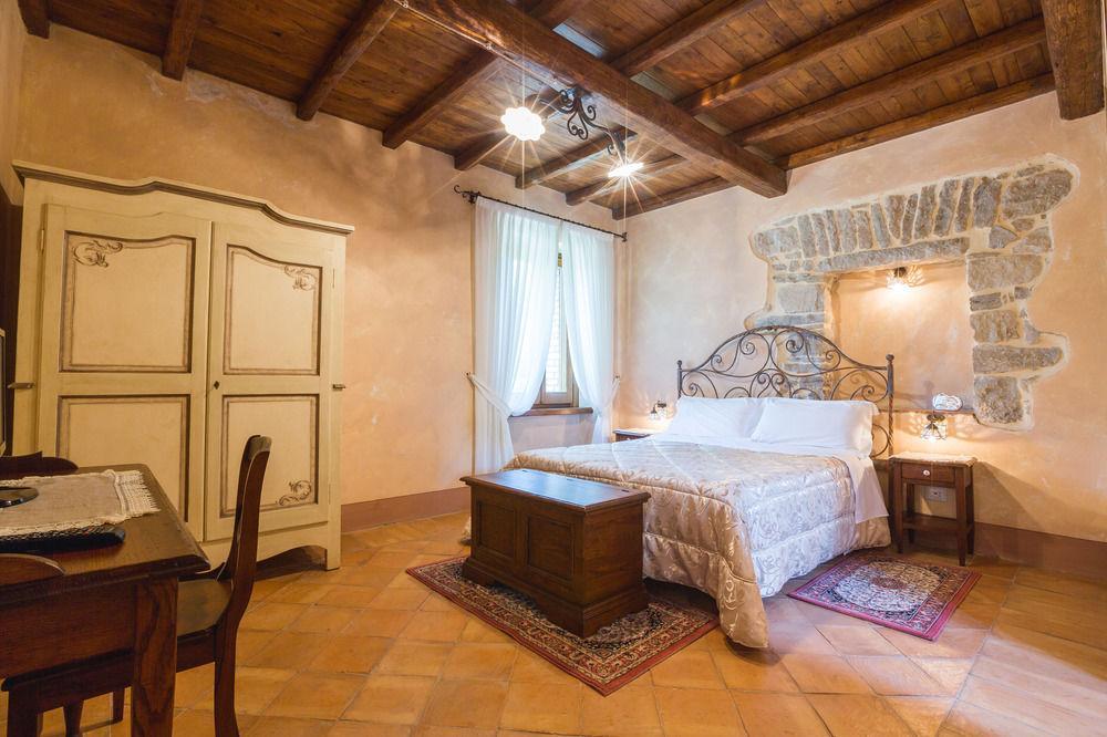 La Locanda Del Ruspante Castro dei Volsci Экстерьер фото